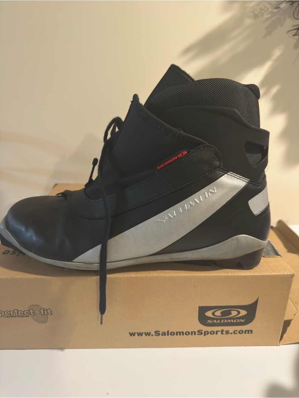 Salomon xcountry ski boots